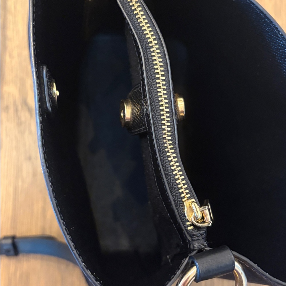 Coach Dark Brown Shoulder Bag with Gold Accents - Picture 4 of 8